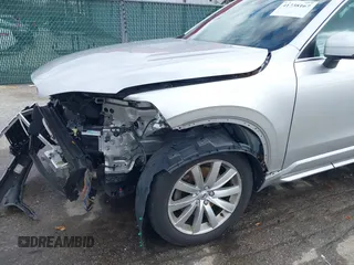2018 Volvo XC90 Momentum с VIN YV4A22PK1J1190501, выставлен на аукционе IAAI как лот 41738167 с пробегом 146 933 миль миль и . История ставок и продаж доступна на DreamBid. Изображение 6.