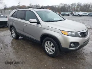 2012 Kia Sorento LX with VIN 5XYKTDA69CG274970, listed as a IAAI auction lot 42029035 with 193,158 mi miles. Bid and sale history available at carsss.com. Image 1.