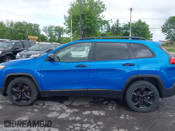 2017 Jeep Cherokee Sport with VIN 1C4PJLAB6HW617599, listed as a IAAI auction lot 42456069 with 78,773 mi miles and . Bid and sale history available at DreamBid. Image 14.