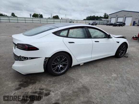 2022 Tesla Model S with VIN 5YJSA1E50NF476127, listed as a Copart auction lot 60225465 with Not provided miles and Salvage title. Bid and sale history available at DreamBid. Image 3.