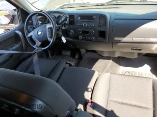 2012 Chevrolet Silverado 1500 LT with VIN 1GCRKSE73CZ273436, listed as a Copart auction lot 53454685 with 261,677 mi miles and Salvage Title. Bid and sale history available at DreamBid. Image 8.