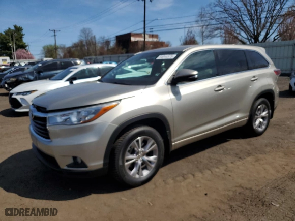 2015 Toyota Highlander LE with VIN 5TDBKRFH3FS151926, listed as a Copart auction lot 54044575 with 149,683 mi miles and Salvage Title. Bid and sale history available at carsss.com. Image 1.