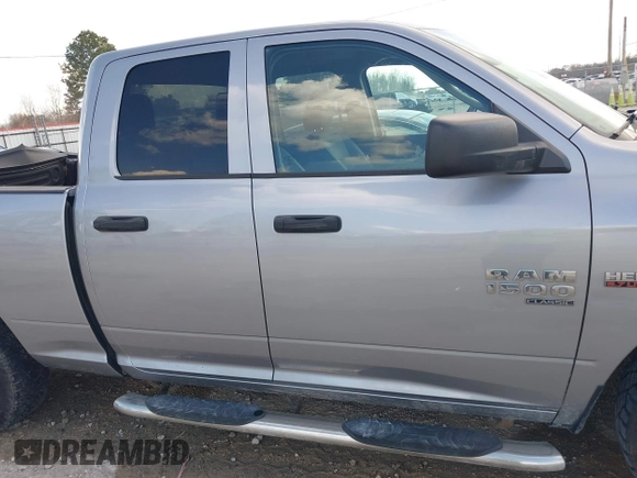 2019 Ram 1500 Classic Express with VIN 1C6RR6FTXKS668369, listed as a IAAI auction lot 41522741 with 150,922 mi miles. Bid and sale history available at carsss.com. Image 13.