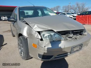 2007 Ford Focus S with VIN 1FAFP34N47W298854, listed as a IAAI auction lot 41814627 with 126,781 mi miles. Bid and sale history available at carsss.com. Image 6.