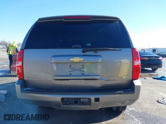 2012 Chevrolet Suburban LS with VIN 1GNSCHE0XCR260405, listed as a IAAI auction lot 41392088 with 183,924 mi miles. Bid and sale history available at carsss.com. Image 16.