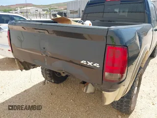 2011 Dodge Ram 2500 SLT with VIN 3D7UT2HLXBG567940, listed as a IAAI auction lot 42113785 with 341,355 mi miles. Bid and sale history available at carsss.com. Image 6.