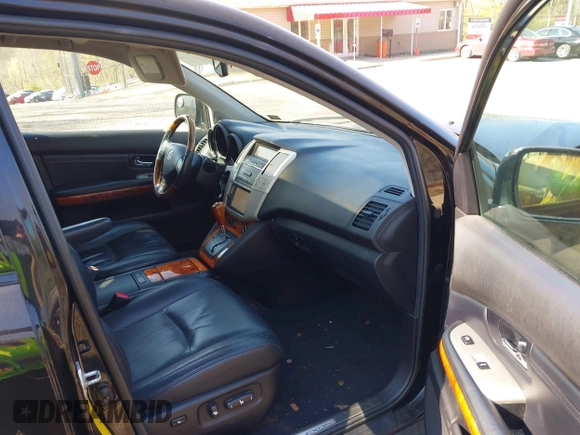 2009 Lexus RX 350 with VIN 2T2HK31U79C126290, listed as a IAAI auction lot 42113351 with 201,379 mi miles and . Bid and sale history available at DreamBid. Image 5.