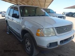 2002 Ford Explorer Eddie Bauer z VIN 1FMZU64W12ZA40059, wystawiony jako IAAI lot #42449518 z przebiegiem Nie podano mil oraz . Historia ofert i sprzedaży dostępna na DreamBid. Obrazek 1.