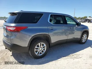 2020 Chevrolet Traverse LS z VIN 1GNERFKW2LJ186730, wystawiony jako Copart lot #49952995 z przebiegiem 35 199 mil mil oraz Szkoda całkowita • Salvage title. Historia ofert i sprzedaży dostępna na DreamBid. Obrazek 3.