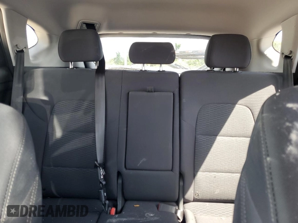 2020 Hyundai Tucson Value с VIN KM8J33A42LU162946, выставлен на аукционе Copart как лот 53212464 с пробегом 40 919 миль миль и Списание • Salvage title. История ставок и продаж доступна на DreamBid. Изображение 10.