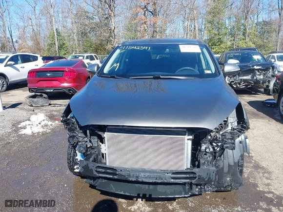 2017 Kia Sorento LX with VIN 5XYPG4A33HG209703, listed as a IAAI auction lot 41542541 with 112,708 mi miles. Bid and sale history available at carsss.com. Image 12.