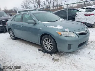 2011 Toyota Camry Hybrid with VIN 4T1BB3EK1BU139639, listed as a IAAI auction lot 41303793 with 167,003 mi miles. Bid and sale history available at carsss.com. Image 1.