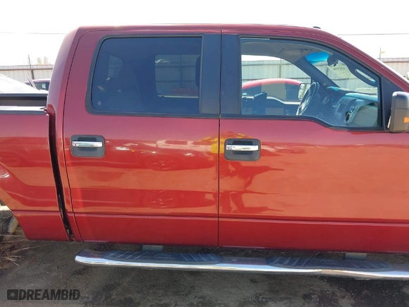 2014 Ford F-150 XL with VIN 1FTFW1CF3EKD73995, listed as a IAAI auction lot 41835996 with 89,700 mi miles. Bid and sale history available at carsss.com. Image 12.