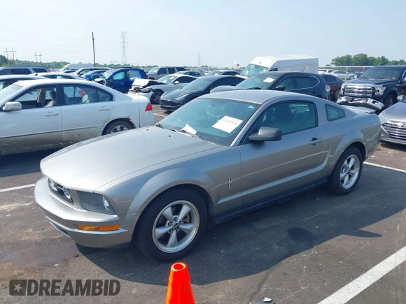 2008 Ford Mustang Deluxe with VIN 1ZVHT80N485102045, listed as a IAAI auction lot 42412374 with 153,632 mi miles and . Bid and sale history available at DreamBid. Image 2.
