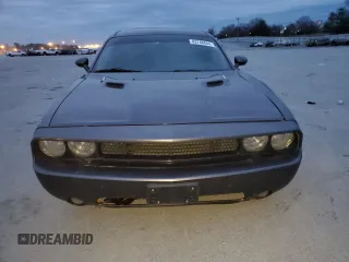 2014 Dodge Challenger R/T Plus z VIN 2C3CDYBT5EH160826, wystawiony jako Copart lot #82748844 z przebiegiem 160 152 mil mil oraz Szkoda całkowita • Salvage title. Historia ofert i sprzedaży dostępna na DreamBid. Obrazek 5.