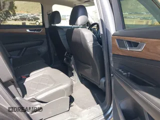 2024 Volkswagen Atlas SE с VIN 1V2KR2CAXRC502457, выставлен на аукционе IAAI как лот 42003296 с пробегом 19 138 миль миль и . История ставок и продаж доступна на DreamBid. Изображение 8.