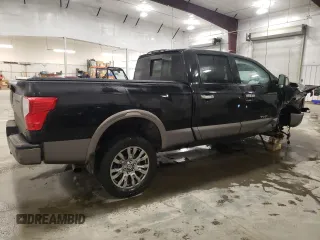 2018 Nissan Titan XD SV with VIN 1N6BA1F40JN536633, listed as a Copart auction lot 43021025 with 62,271 mi miles and Salvage Title. Bid and sale history available at carsss.com. Image 3.