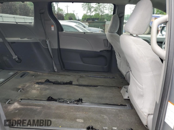 2015 Toyota Sienna LE with VIN 5TDJK3DC5FS120127, listed as a Copart auction lot 60461345 with 152,368 mi miles and Salvage title. Bid and sale history available at DreamBid. Image 11.