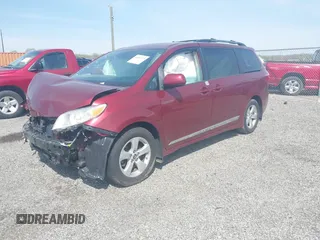 2018 Toyota Sienna LE Auto Access Seat with VIN 5TDKZ3DC2JS927200, listed as a IAAI auction lot 42062365 with 93,358 mi miles and . Bid and sale history available at DreamBid. Image 2.