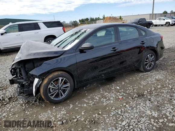 2024 Kia Forte LXS with VIN 3KPF24ADXRE807000, listed as a Copart auction lot 88540375 with 5,399 mi miles and Salvage Title. Bid and sale history available at carsss.com. Image 1.