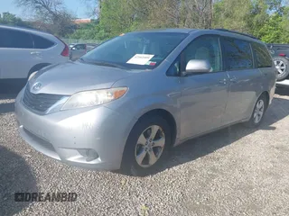 2013 Toyota Sienna LE AAS with VIN 5TDKK3DCXDS369976, listed as a IAAI auction lot 42161009 with 183,408 mi miles. Bid and sale history available at carsss.com. Image 22.