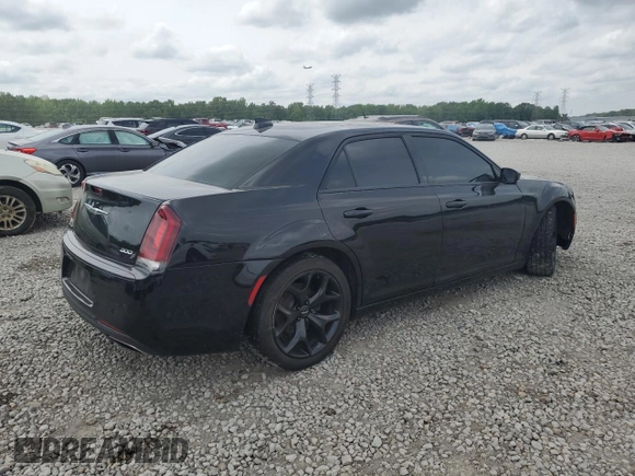 2016 Chrysler 300 S with VIN 2C3CCABG0GH141570, listed as a Copart auction lot 53939145 with 70,494 mi miles and Salvage Title. Bid and sale history available at DreamBid. Image 3.