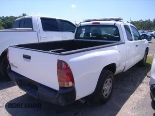 2015 Toyota Tacoma with VIN 5TFTX4CN3FX063648, listed as a IAAI auction lot 42197621 with 78,295 mi miles and . Bid and sale history available at DreamBid. Image 1.