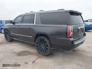 2016 GMC Yukon XL Denali with VIN 1GKS1HKJ7GR186012, listed as a IAAI auction lot 41473177 with 156,280 mi miles. Bid and sale history available at carsss.com. Image 3.