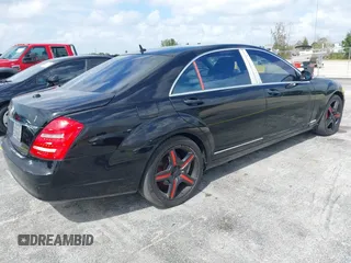 2007 Mercedes-Benz S-Class 5.5L V8 with VIN WDDNG71XX7A080228, listed as a IAAI auction lot 41972759 with 1 mi miles. Bid and sale history available at carsss.com. Image 4.