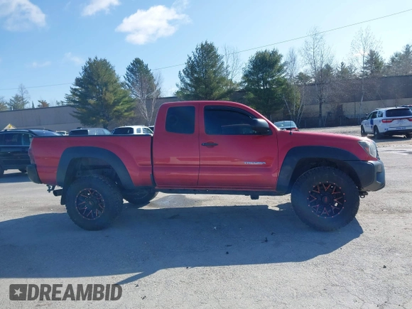 2014 Toyota Tacoma with VIN 5TFUX4EN7EX027719, listed as a IAAI auction lot 41922936 with 163,047 mi miles and . Bid and sale history available at DreamBid. Image 13.
