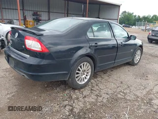 2007 Mercury Milan Premier z VIN 3MEHM08147R616006, wystawiony jako IAAI lot #42321780 z przebiegiem 262 583 mil mil oraz . Historia ofert i sprzedaży dostępna na DreamBid. Obrazek 4.
