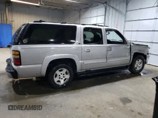 2004 Chevrolet Suburban LT with VIN 1GNEC16Z64J215186, listed as a Copart auction lot 70231654 with 176,686 mi miles and Salvage Title. Bid and sale history available at carsss.com. Image 3.