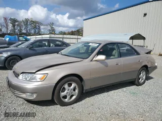 1997 Lexus ES 300 Luxury Sport Sdn with VIN JT8BF22G9V0067280, listed as a Copart auction lot 77941834 with 90,441 mi miles and Salvage Title. Bid and sale history available at carsss.com. Image 1.