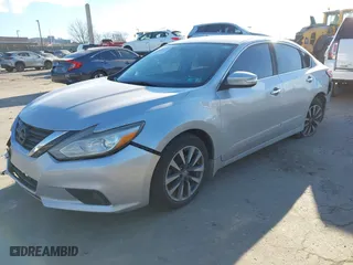 2016 Nissan Altima 2.5 SL with VIN 1N4AL3AP8GC112214, listed as a IAAI auction lot 41328138 with 131,288 mi miles. Bid and sale history available at carsss.com. Image 16.