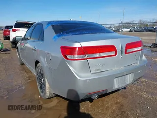 2012 Lincoln MKZ with VIN 3LNHL2JC4CR827627, listed as a IAAI auction lot 41798986 with 134,442 mi miles and . Bid and sale history available at DreamBid. Image 3.