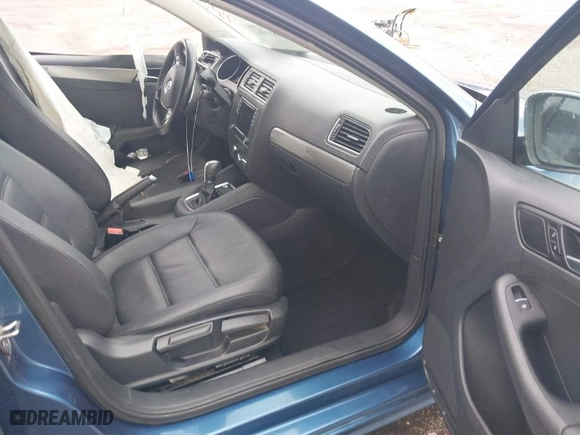 2016 Volkswagen Jetta Sedan 1.4T SE w/Connectivity with VIN 3VWD67AJ4GM255416, listed as a IAAI auction lot 40811463 with NaN miles. Bid and sale history available at carsss.com. Image 5.