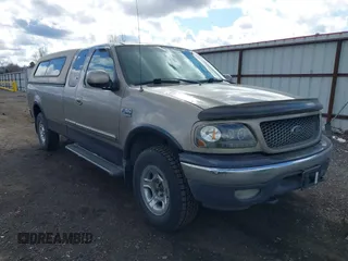 2001 Ford F-150 XL z VIN 2FTRX18LX1CA30396, wystawiony jako IAAI lot #41805148 z przebiegiem Nie podano mil oraz . Historia ofert i sprzedaży dostępna na DreamBid. Obrazek 1.