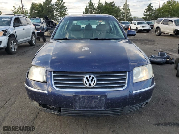 2002 Volkswagen Passat GLX with VIN WVWTH63B82P070975, listed as a Copart auction lot 69512334 with 174,829 mi miles and Salvage Title. Bid and sale history available at carsss.com. Image 5.