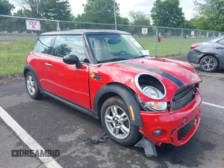 2013 MINI Hardtop с VIN WMWSU3C5XDT688225, выставлен на аукционе IAAI как лот 42436318 с пробегом 45 040 миль миль и . История ставок и продаж доступна на DreamBid. Изображение 1.