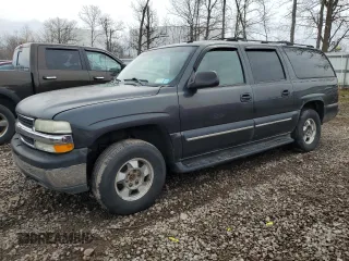 2003 Chevrolet Suburban Z71 with VIN 3GNFK16T03G198646, listed as a Copart auction lot 50222195 with 245,860 mi miles and Salvage Title. Bid and sale history available at carsss.com. Image 1.