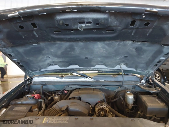 2011 Chevrolet Silverado 1500 LS with VIN 3GCPKREA0BG138487, listed as a IAAI auction lot 41305551 with 101,583 mi miles. Bid and sale history available at carsss.com. Image 10.