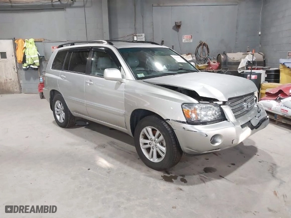 2006 Toyota Highlander Hybrid with VIN JTEEW21AX60012751, listed as a IAAI auction lot 41193889 with 205,628 mi miles. Bid and sale history available at carsss.com. Image 1.