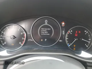 2025 Mazda 3 Premium Plus z VIN JM1BPBEY5S1762106, wystawiony jako Copart lot #51500675 z przebiegiem 2 770 mil mil oraz Szkoda całkowita • Salvage title. Historia ofert i sprzedaży dostępna na DreamBid. Obrazek 9.