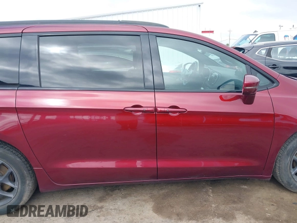 2020 Chrysler Pacifica Limited z VIN 2C4RC1GG6LR286390, wystawiony jako IAAI lot #42068234 z przebiegiem 71 832 mil mil oraz . Historia ofert i sprzedaży dostępna na DreamBid. Obrazek 13.
