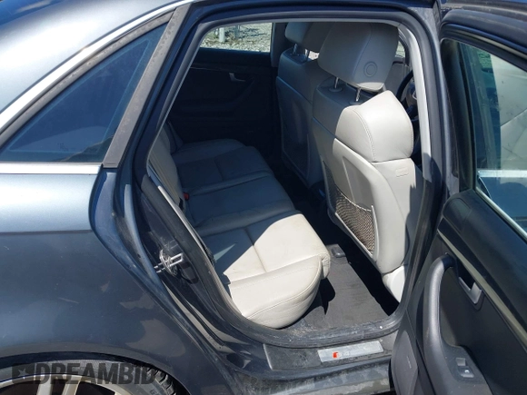 2007 Audi S4 z VIN WAUGL78E47A030571, wystawiony jako IAAI lot #41969041 z przebiegiem 170 319 mil mil oraz . Historia ofert i sprzedaży dostępna na DreamBid. Obrazek 8.
