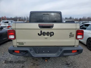 2022 Jeep Gladiator Willys with VIN 1C6JJTAM1NL167355, listed as a Copart auction lot 89052495 with 11,378 mi miles and Clean Title. Bid and sale history available at carsss.com. Image 6.