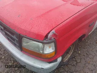 1993 Ford F-150 with VIN 1FTDF15Y3PNB32641, listed as a IAAI auction lot 41980527 with 244,747 mi miles. Bid and sale history available at carsss.com. Image 6.