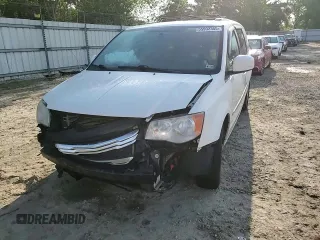 2013 Chrysler Town & Country Touring z VIN 2C4RC1BG3DR674413, wystawiony jako Copart lot #55902355 z przebiegiem 131 434 mil mil oraz Szkoda całkowita • Salvage title. Historia ofert i sprzedaży dostępna na DreamBid. Obrazek 14.