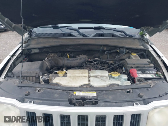 2008 Jeep Liberty Sport z VIN 1J8GN28KX8W247173, wystawiony jako IAAI lot #42259760 z przebiegiem 216 848 mil mil oraz . Historia ofert i sprzedaży dostępna na DreamBid. Obrazek 10.