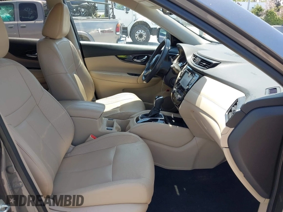 2017 Nissan Rogue SL Hybrid z VIN 5N1ET2MV9HC768242, wystawiony jako IAAI lot #42443514 z przebiegiem 84 879 mil mil oraz . Historia ofert i sprzedaży dostępna na DreamBid. Obrazek 5.